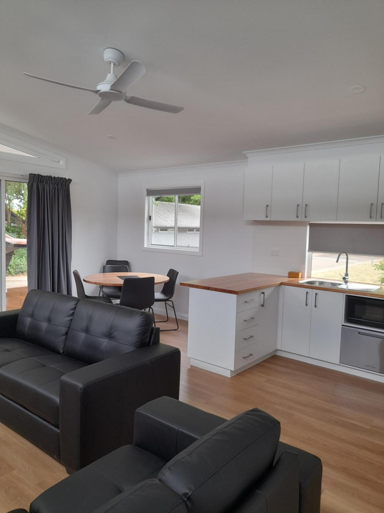 Myrtleford Holiday Park Екстериор снимка