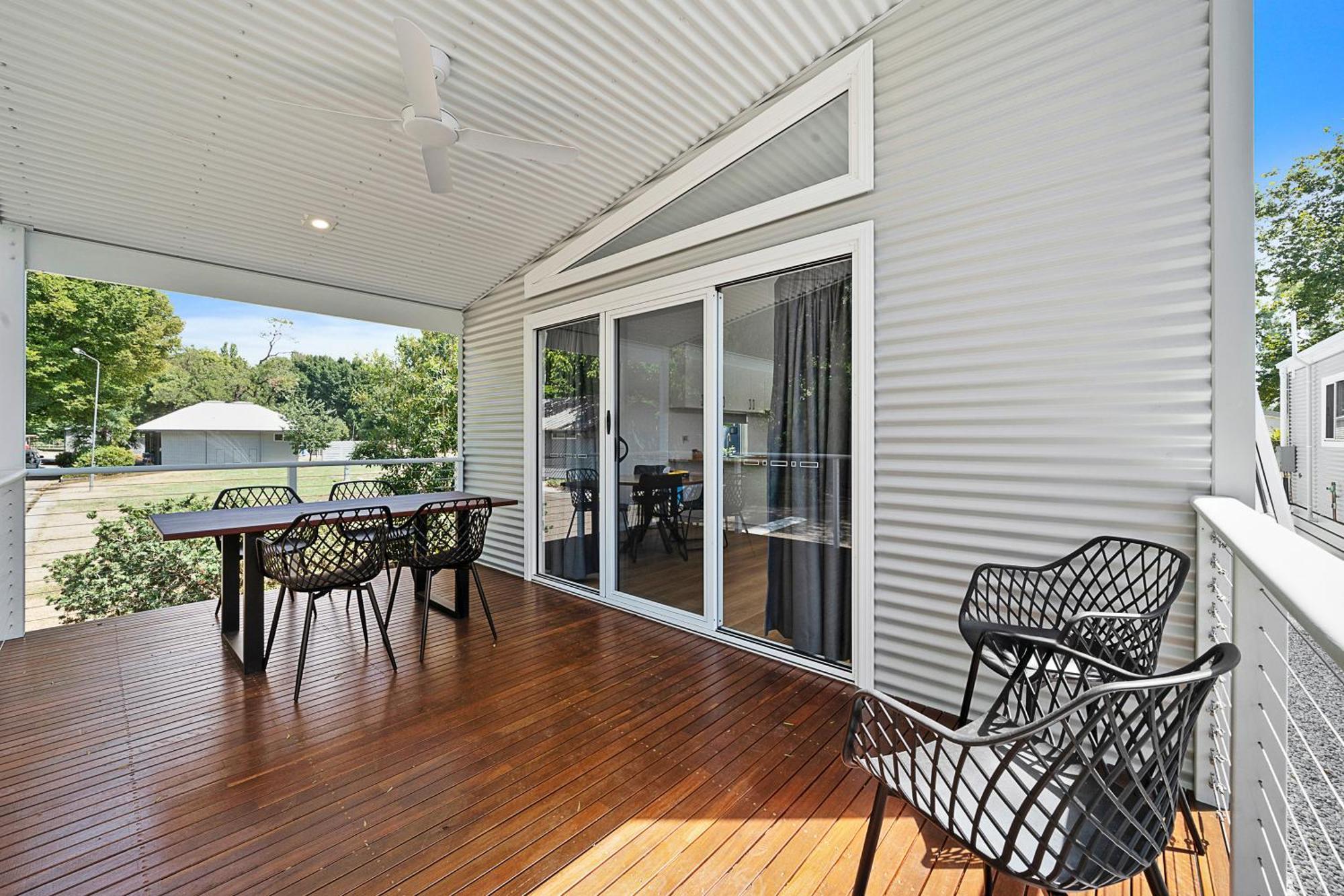 Myrtleford Holiday Park Екстериор снимка