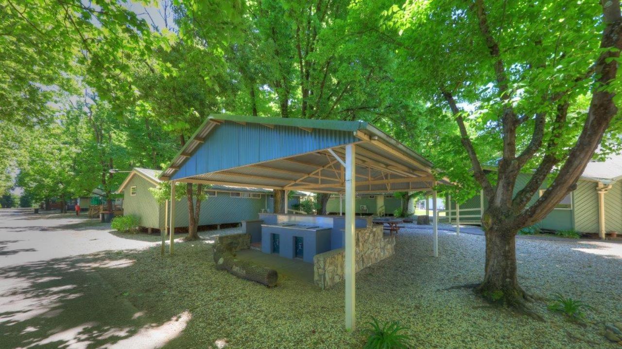 Myrtleford Holiday Park Екстериор снимка