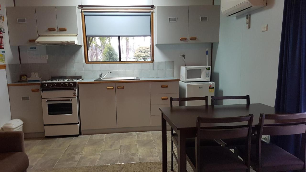 Myrtleford Holiday Park Екстериор снимка