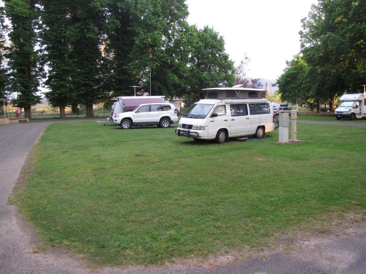 Myrtleford Holiday Park Екстериор снимка