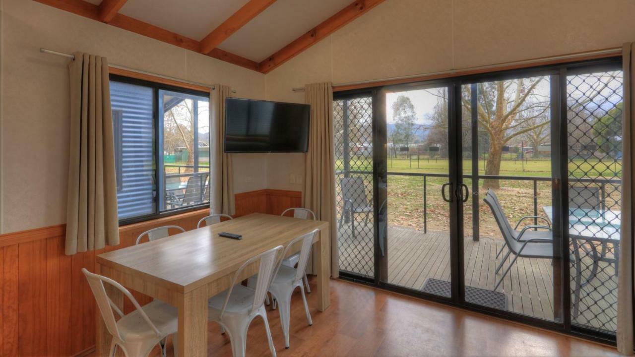 Myrtleford Holiday Park Екстериор снимка