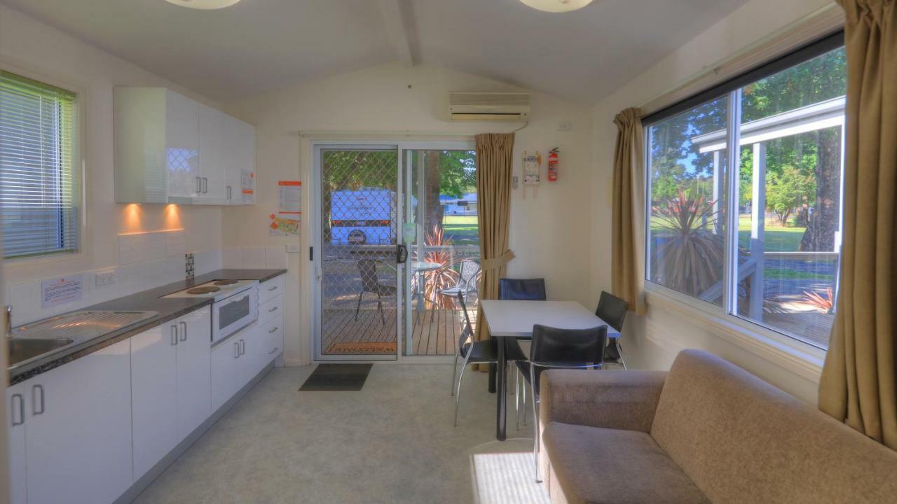 Myrtleford Holiday Park Екстериор снимка