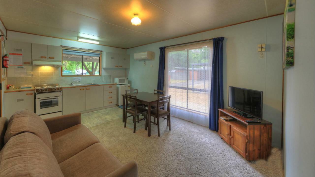 Myrtleford Holiday Park Екстериор снимка