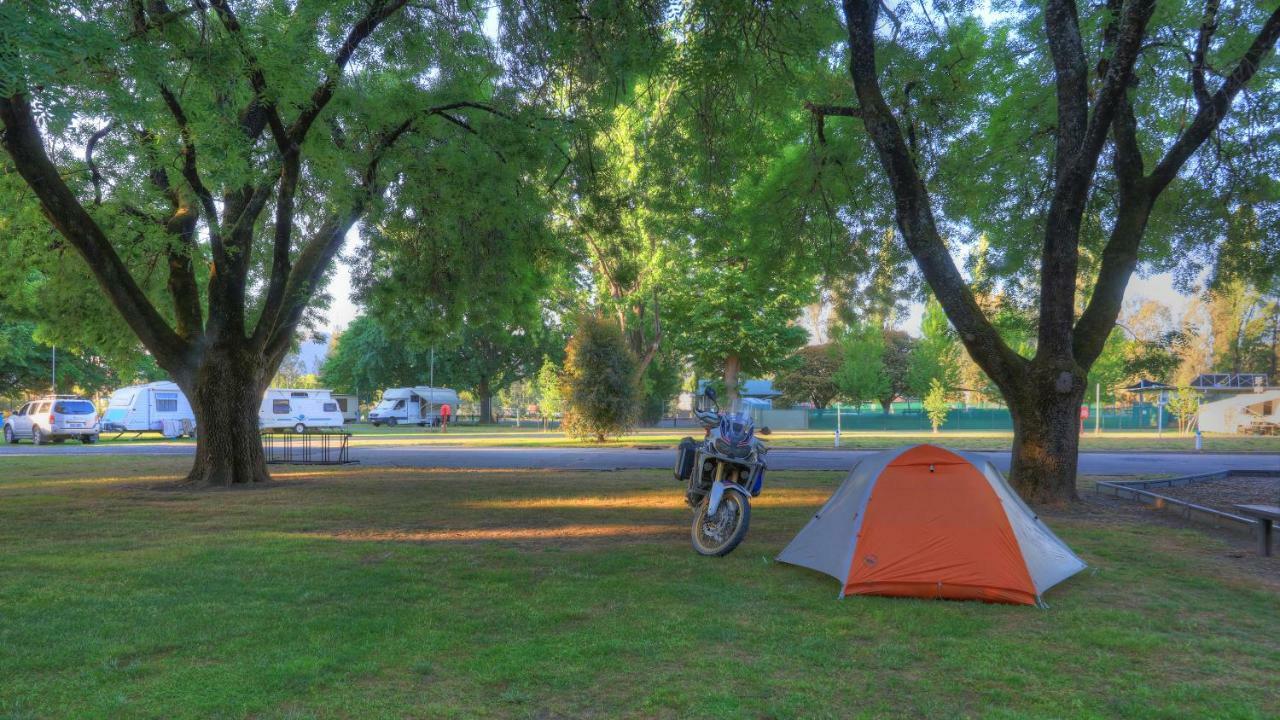 Myrtleford Holiday Park Екстериор снимка